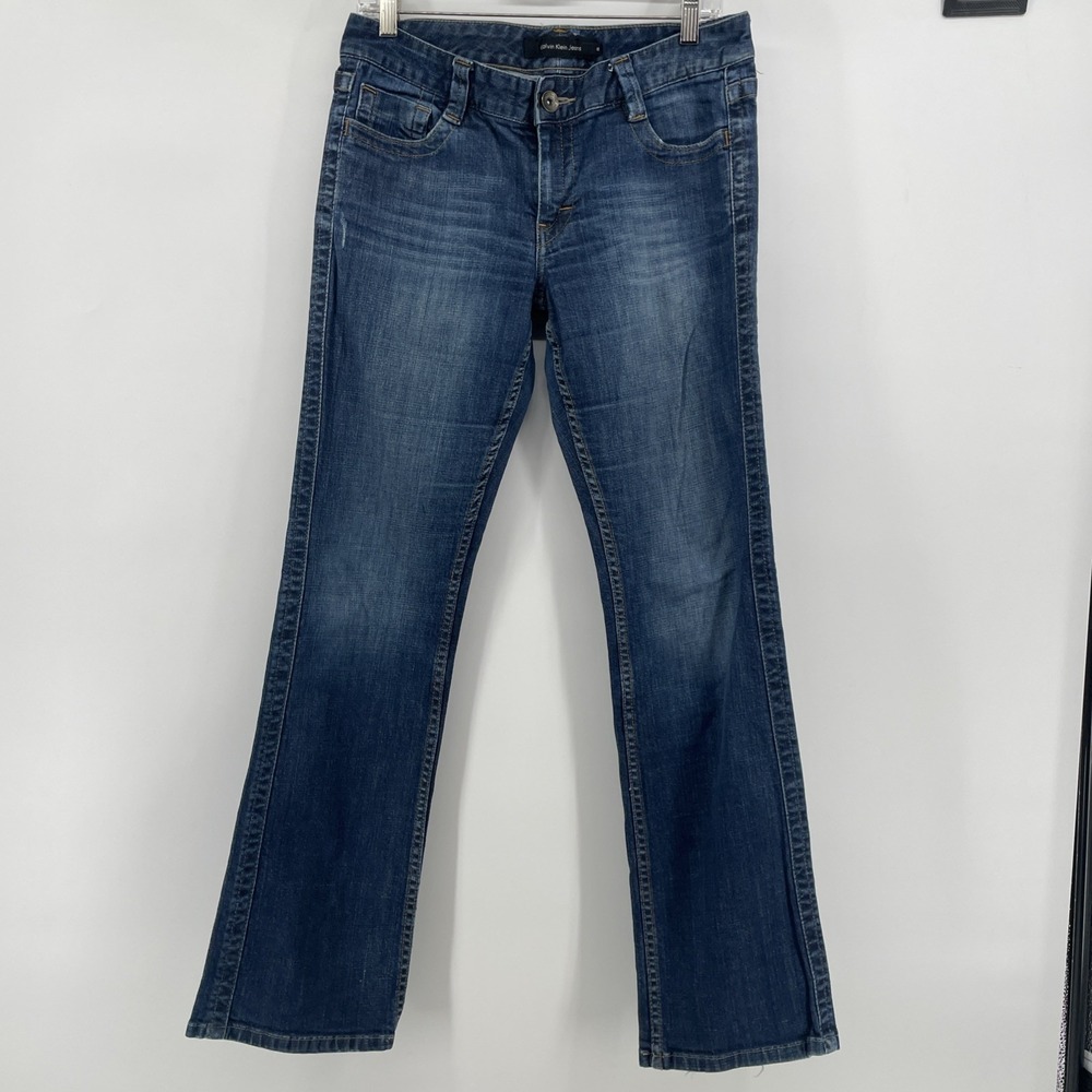 Calvin Klein Jeans Women 10 /32 Medium Wash Low Rise Straight Flap Pocket
